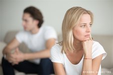 塞了黄体酮阴道缓释凝胶阴道下面会瘙痒正常吗？要怎么办？