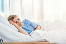 试管婴儿养囊失败是因为胚胎自然死亡还是精卵质量差？