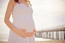 35岁以下女性移植囊胚，成功率比卵裂期胚胎高多少？