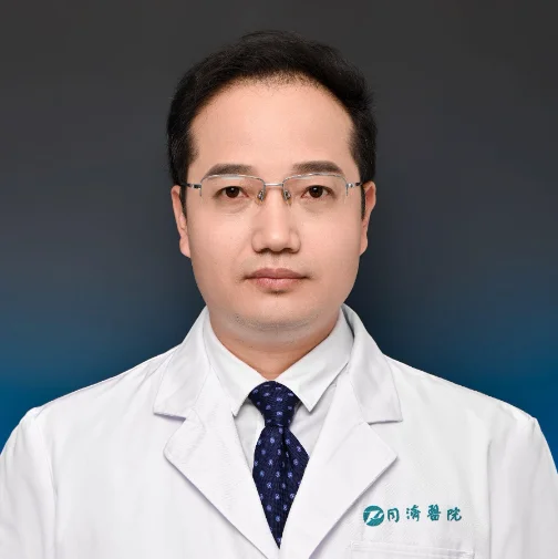 李强